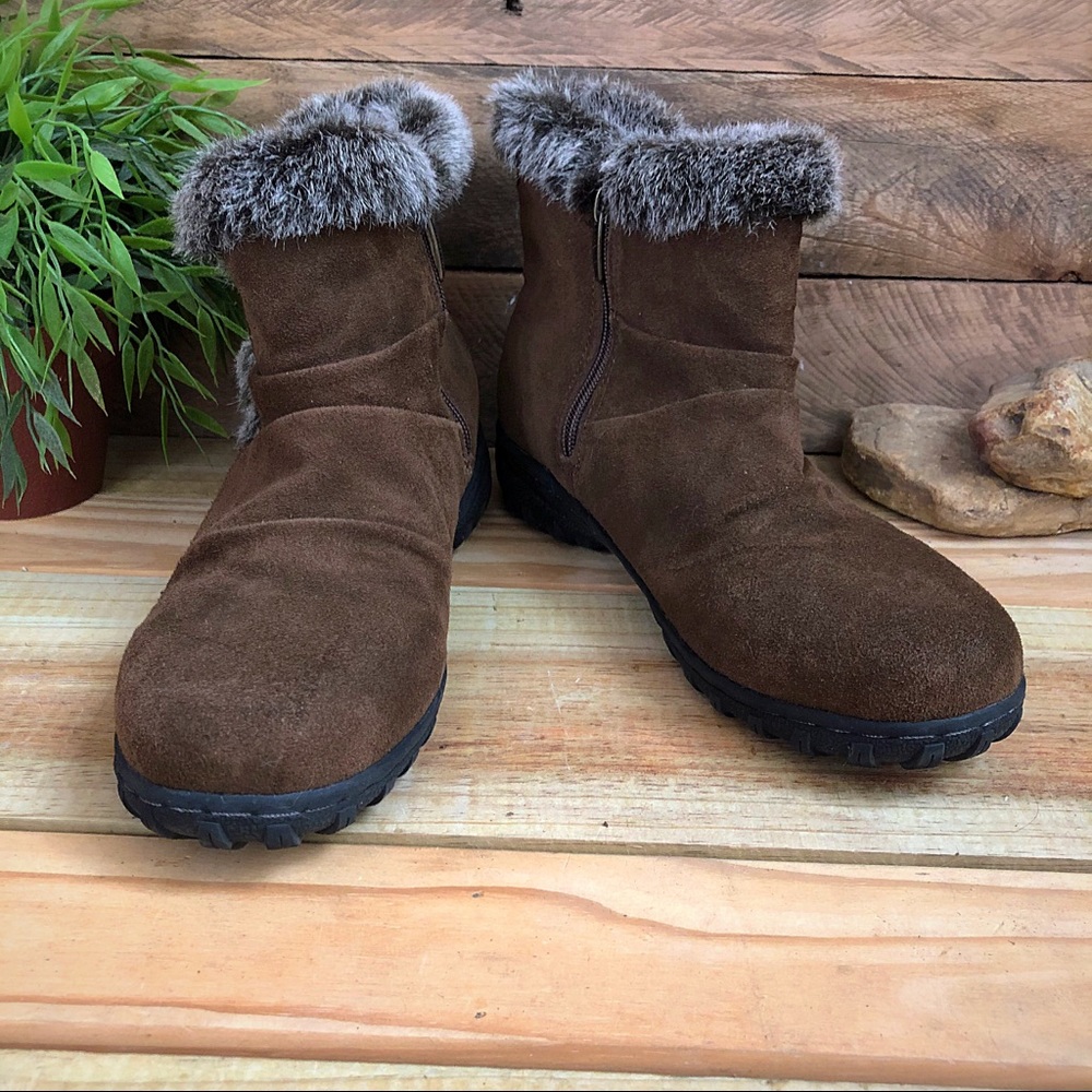 Khombu suede & faux fur booties in chocolate